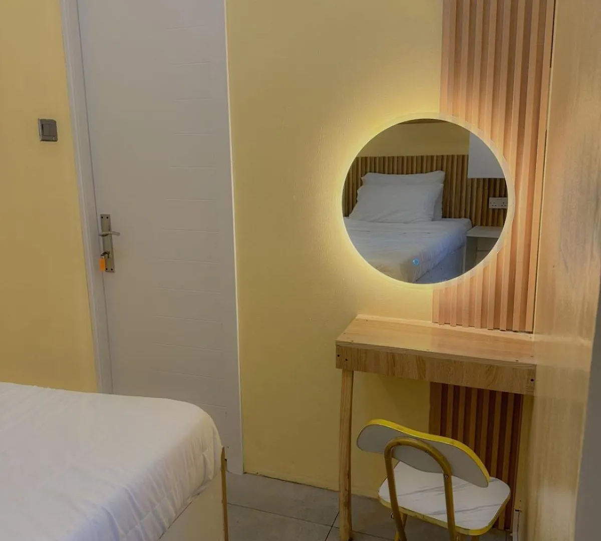 Modern Private Hostel Room Near Business Bay Downtown دبي