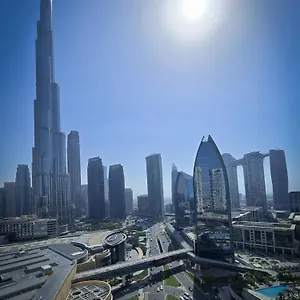 شقة Holistay Luxury Homes - Burj Khalifa View - Direct Access Mall, دبي